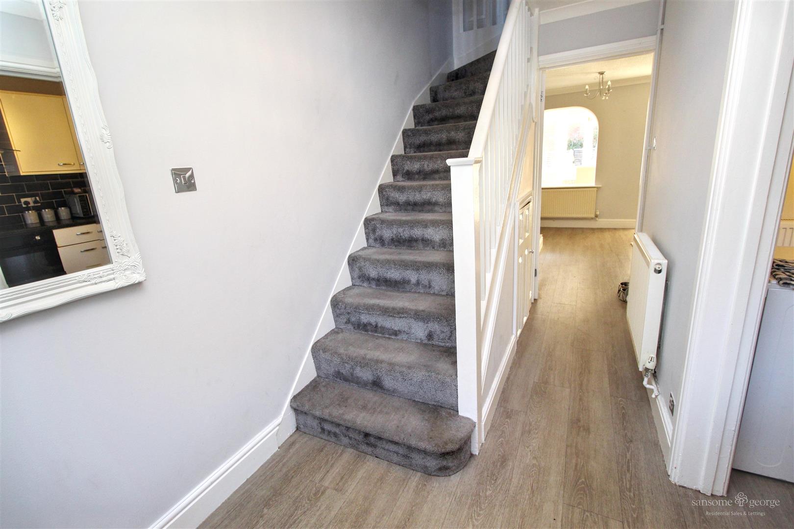 Kemerton Close, Calcot, Reading
